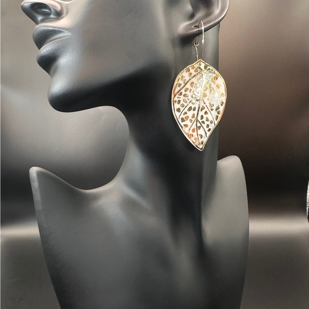 Handmade Luxury Ceramic Earrings – Unique, Lightweight, and Artistic Jewelry